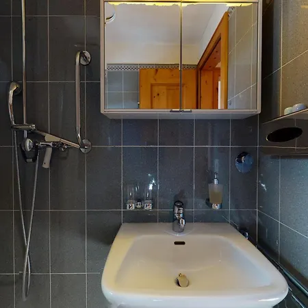 アパート Polaschin B12 *