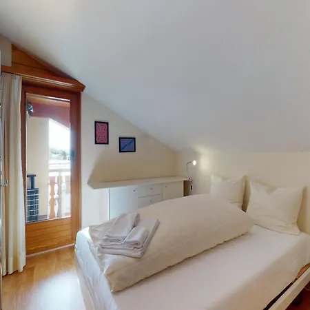 Polaschin B12 アパート *